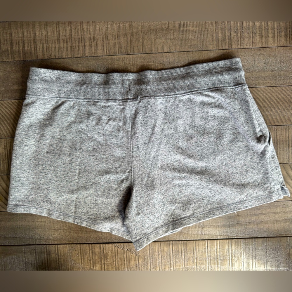 Eddie Bauer Cozy Camp Fleece Shorts Women's Size Large - Picture 2 of 8